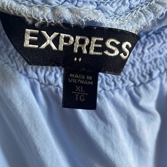 Express off the shoulder blouse - Picture 3 of 4